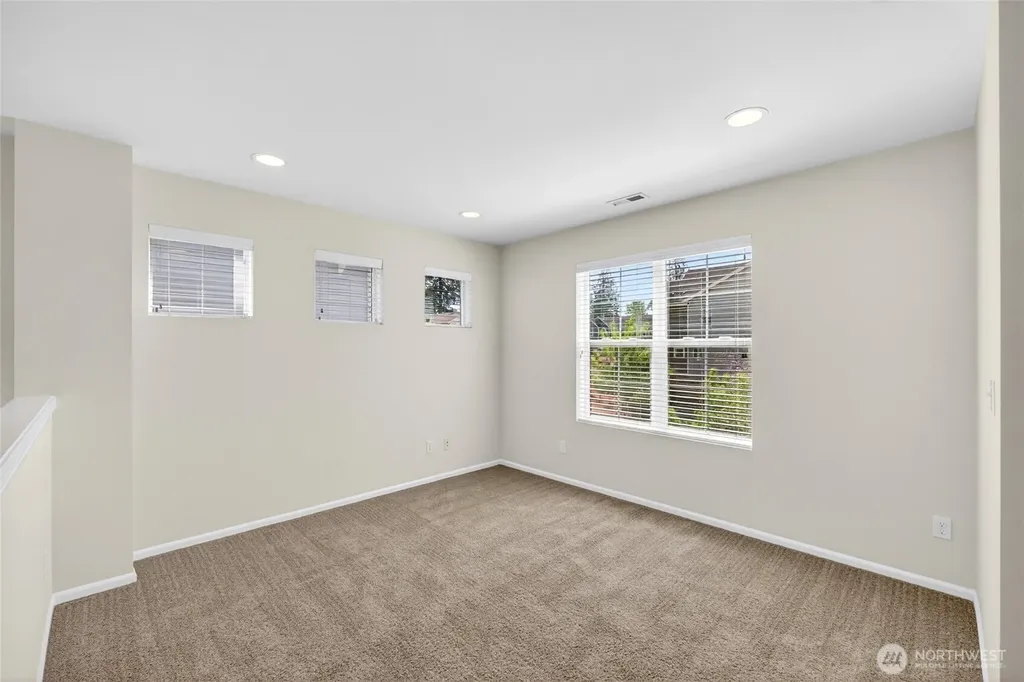 4932 S 322nd Street Auburn WA 98001
