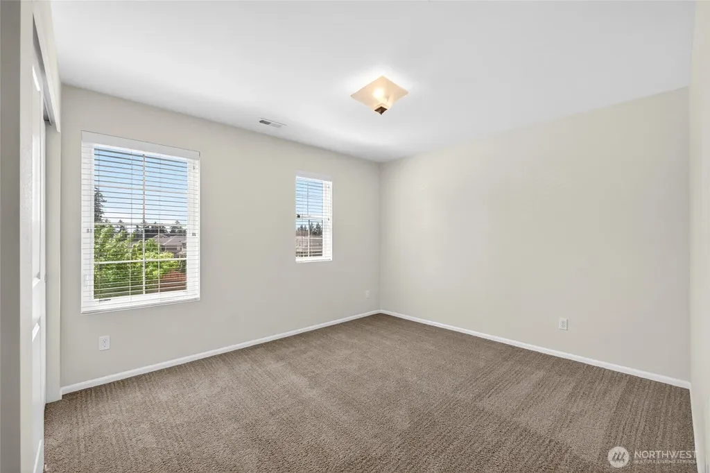 4932 S 322nd Street Auburn WA 98001