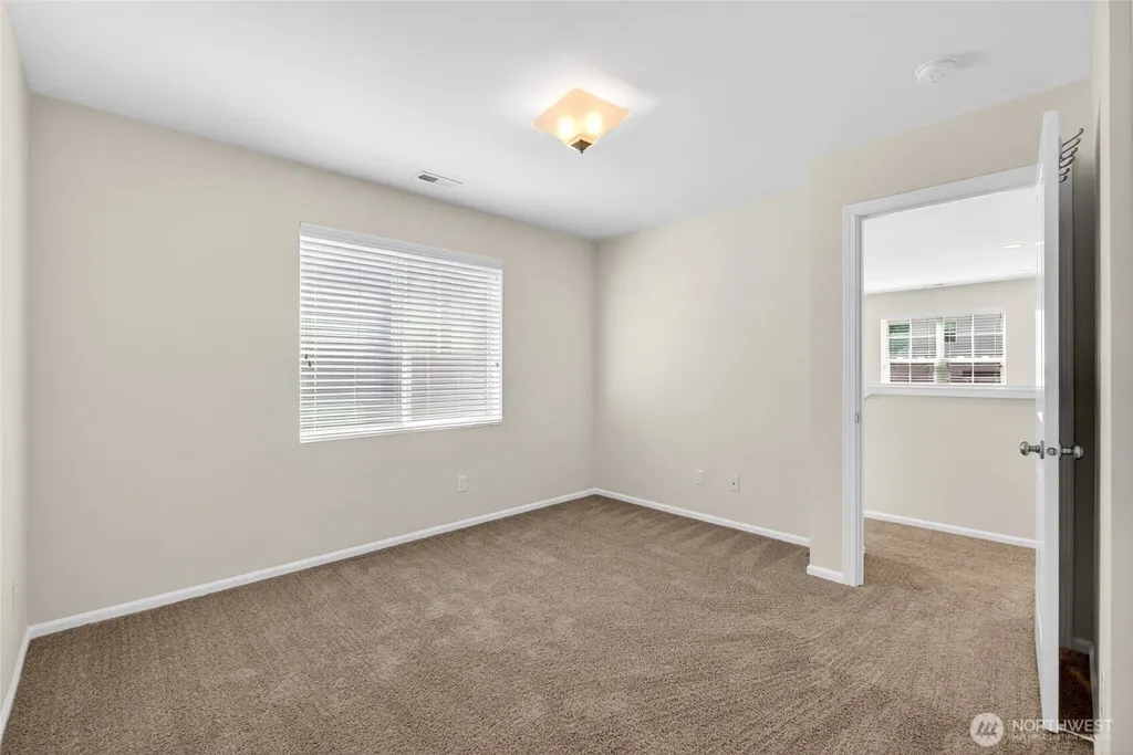 4932 S 322nd Street Auburn WA 98001