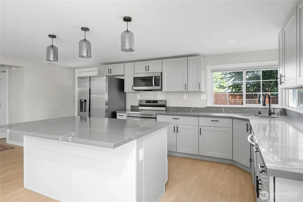 1717 S 18th Street Mount Vernon WA 98274