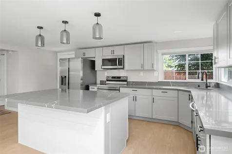 1717 S 18th Street Mount Vernon WA 98274