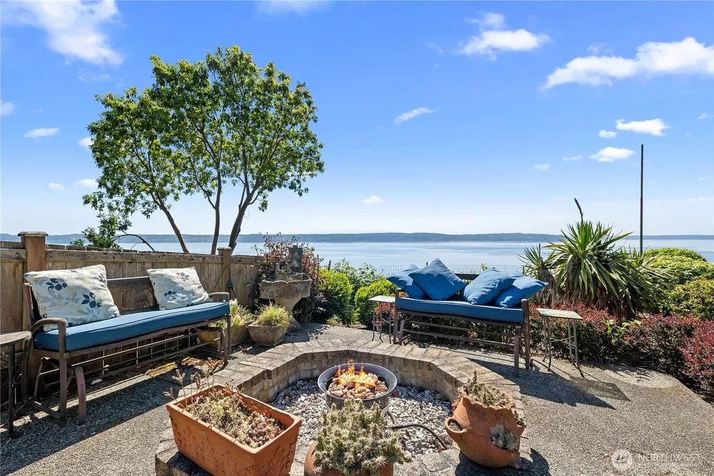 4076 Camano Drive S Camano Island WA 98282