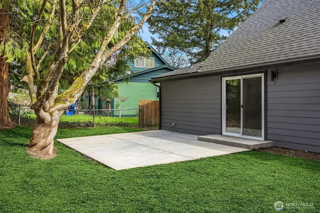 14205 77th Avenue NE Kirkland WA 98034