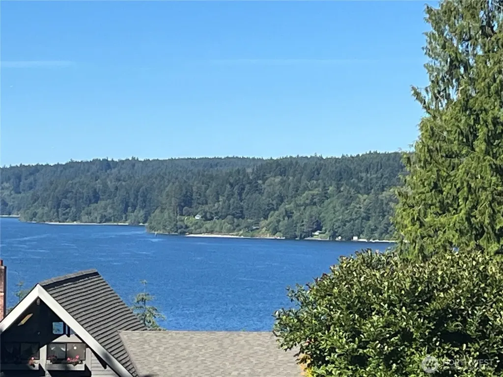 13403 6th Avenue NW Gig Harbor WA 98332