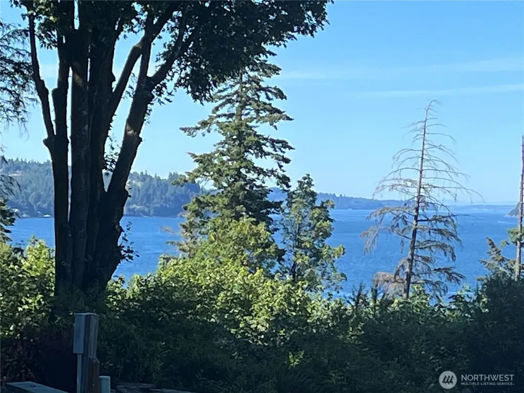 13403 6th Avenue NW Gig Harbor WA 98332