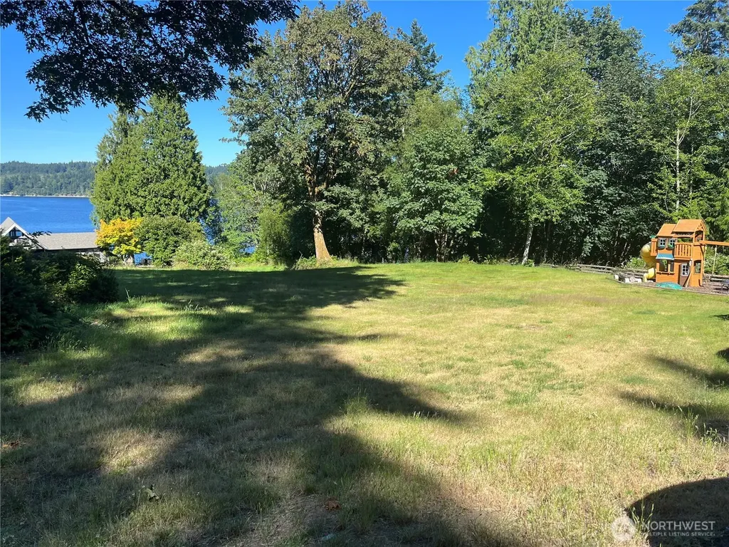 13403 6th Avenue NW Gig Harbor WA 98332