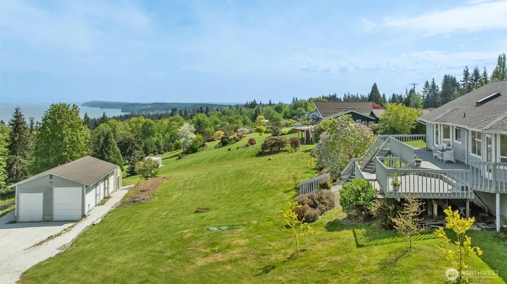 827 Michael Way Camano Island WA 98282