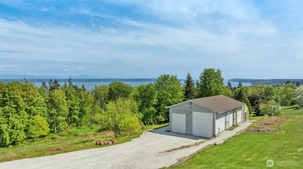 827 Michael Way Camano Island WA 98282