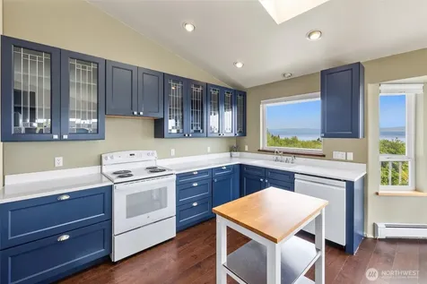 827 Michael Way Camano Island WA 98282