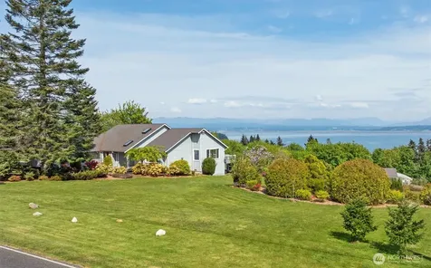 827 Michael Way Camano Island WA 98282