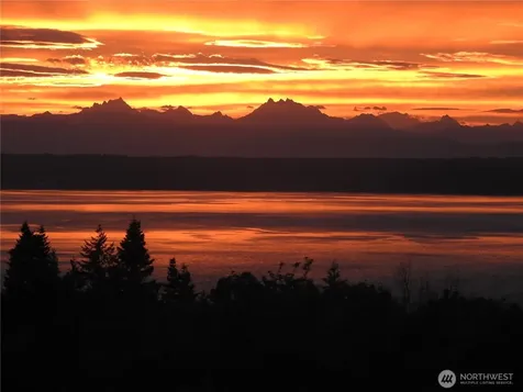 827 Michael Way Camano Island WA 98282
