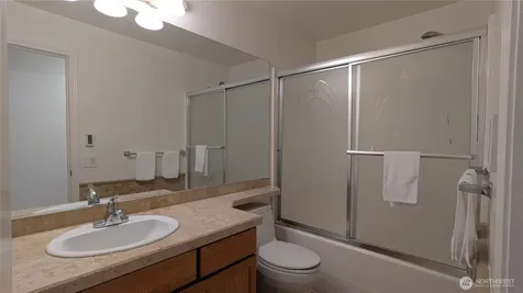 2733 143rd Street SW Lynnwood WA 98087