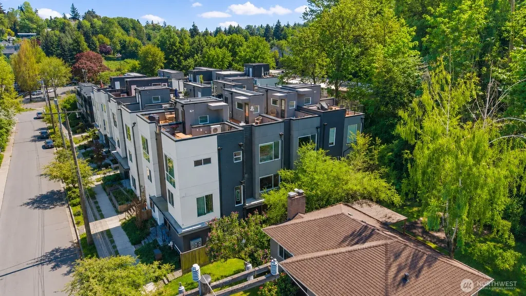 3727 S Dawson Street Seattle WA 98118
