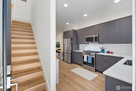 3727 S Dawson Street Seattle WA 98118