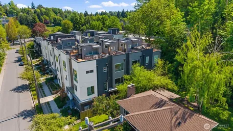 3727 S Dawson Street Seattle WA 98118