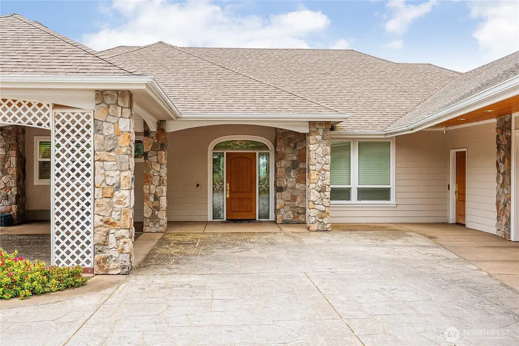 4111 Samish Crest Drive Bellingham WA 98229