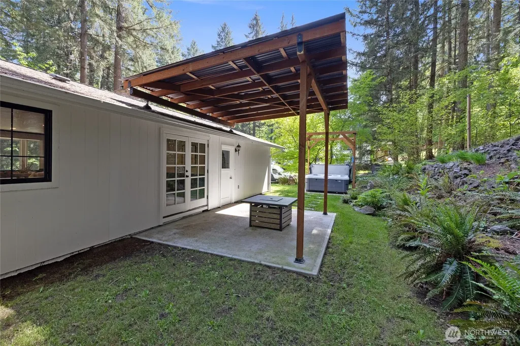 7605 Artondale Drive NW Gig Harbor WA 98335