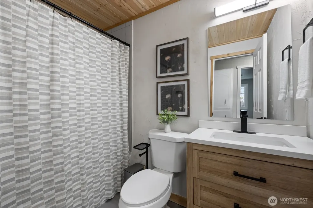 7605 Artondale Drive NW Gig Harbor WA 98335