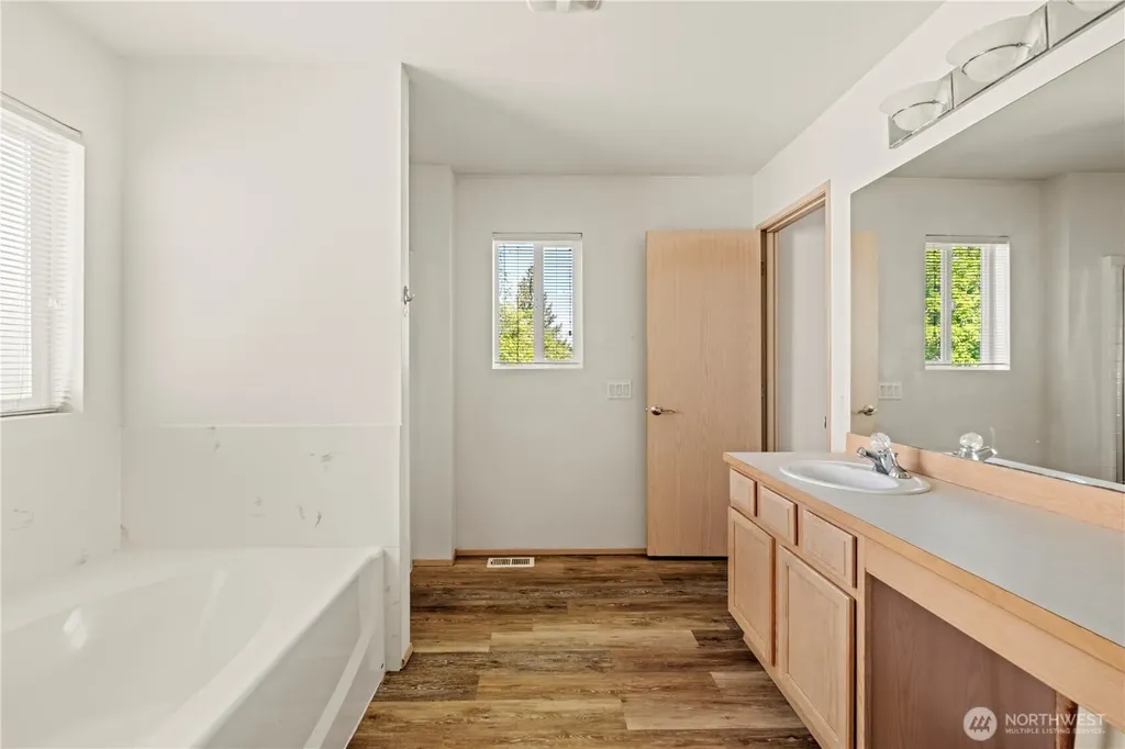 3159 Walker Road Dupont WA 98327