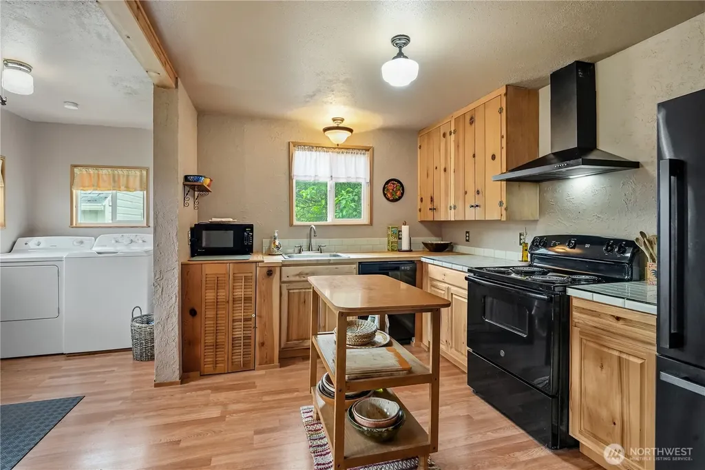 612 W Cherry Street Centralia WA 98531
