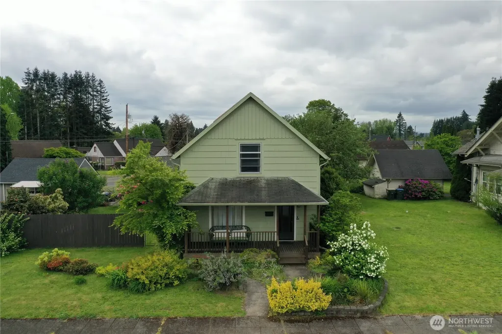 612 W Cherry Street Centralia WA 98531