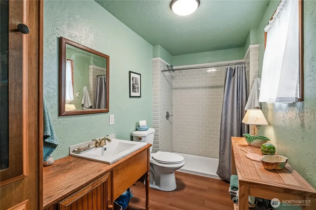 612 W Cherry Street Centralia WA 98531