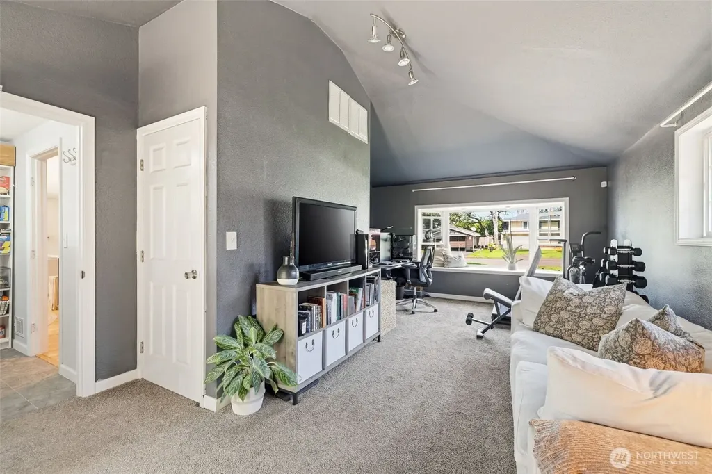 3902 101st Street SW Lakewood WA 98499