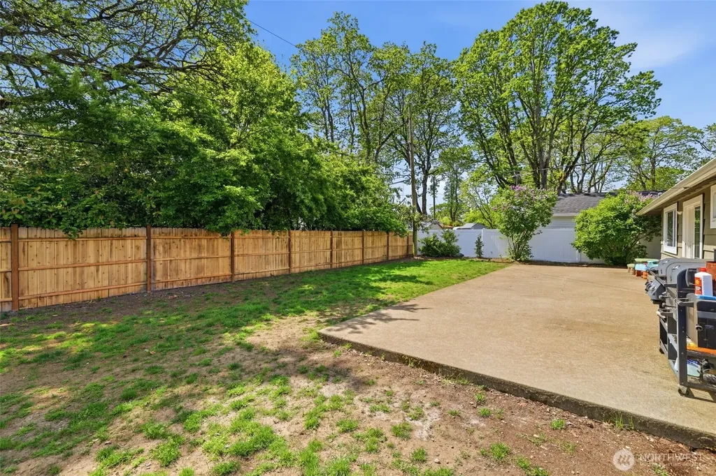 3902 101st Street SW Lakewood WA 98499