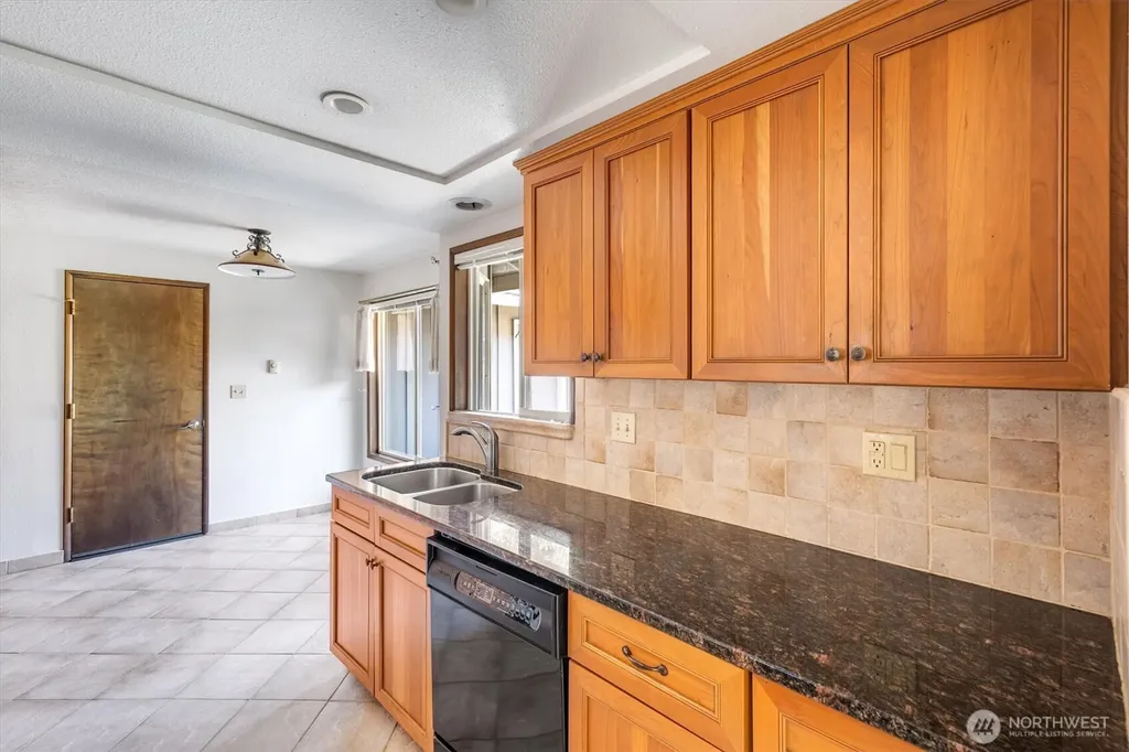 605 Peardale Lane Longview WA 98632
