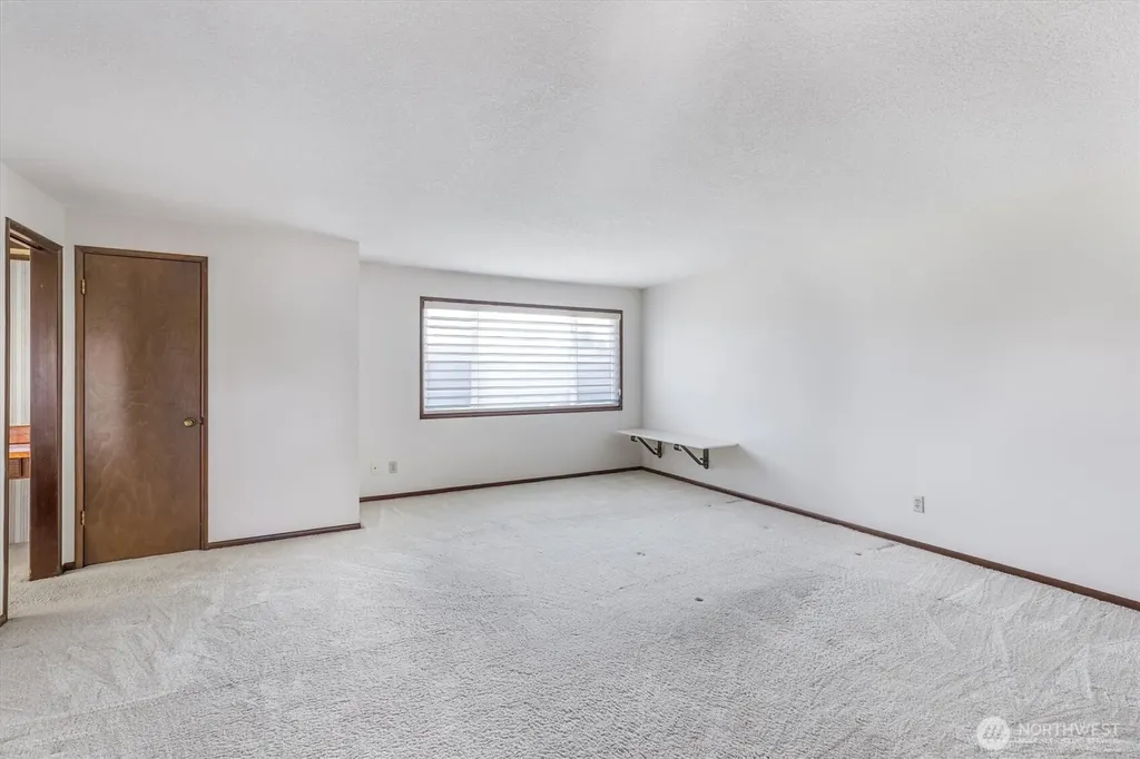 605 Peardale Lane Longview WA 98632