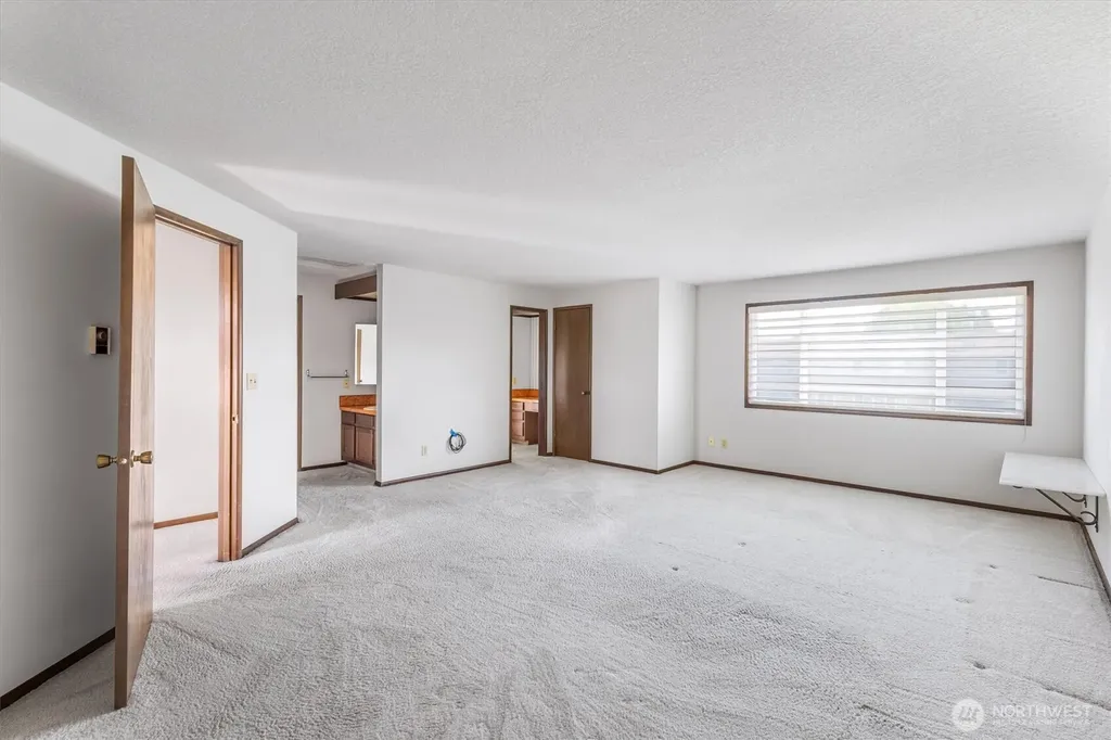 605 Peardale Lane Longview WA 98632