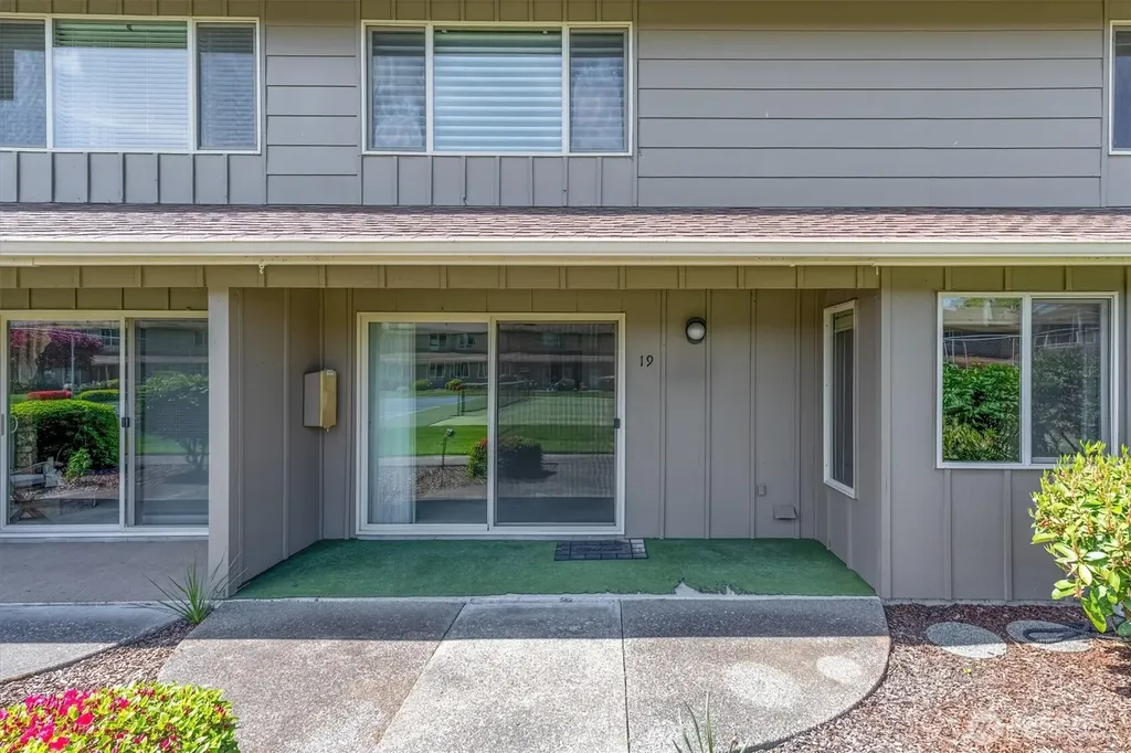 605 Peardale Lane Longview WA 98632
