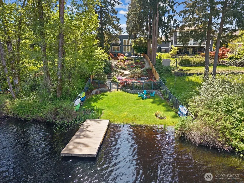 16114 SE Lake Holm Road Auburn WA 98092