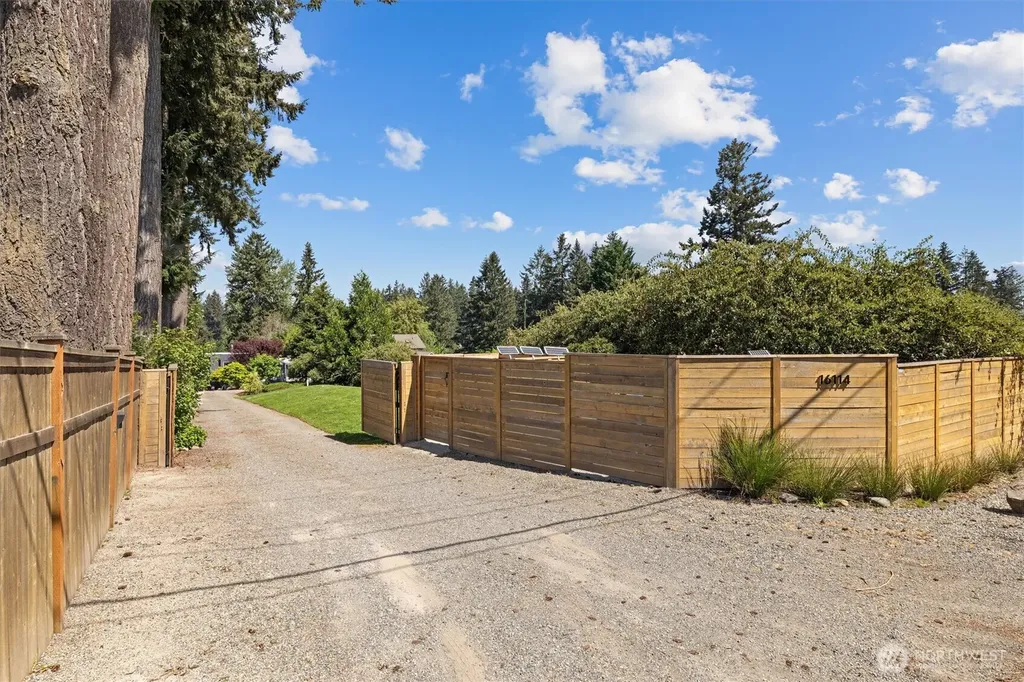 16114 SE Lake Holm Road Auburn WA 98092
