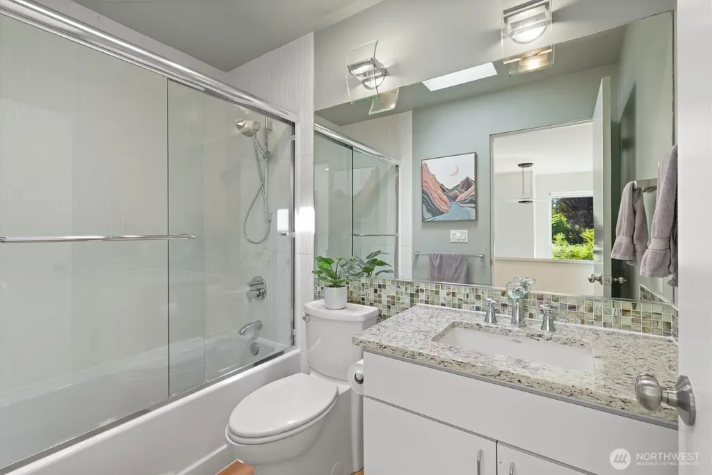16114 SE Lake Holm Road Auburn WA 98092