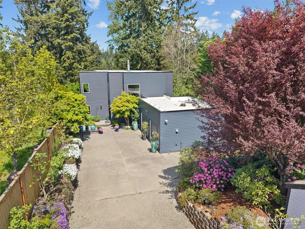 16114 SE Lake Holm Road Auburn WA 98092