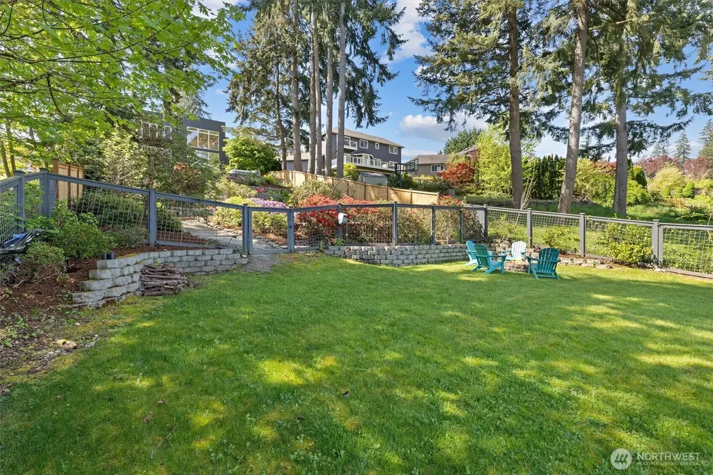 16114 SE Lake Holm Road Auburn WA 98092