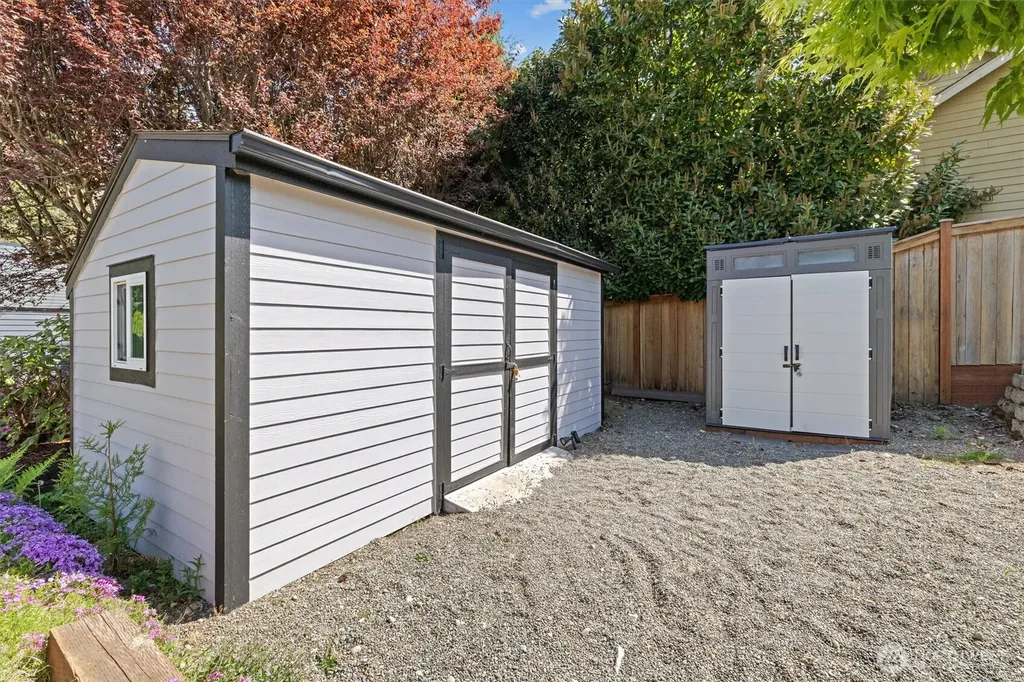 16114 SE Lake Holm Road Auburn WA 98092
