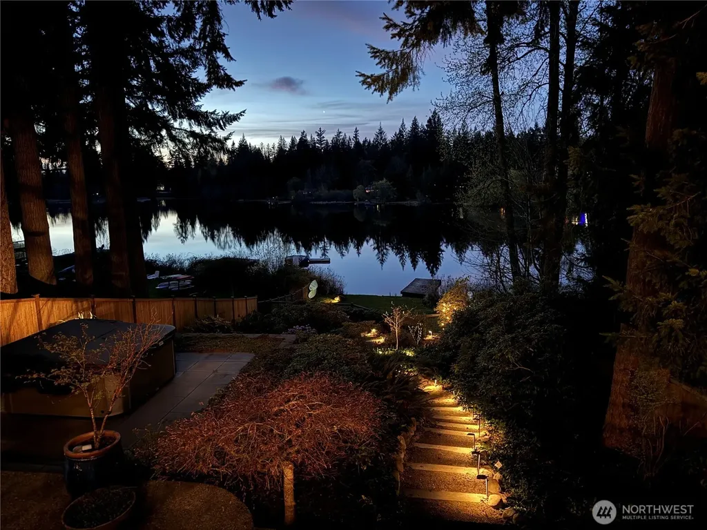 16114 SE Lake Holm Road Auburn WA 98092