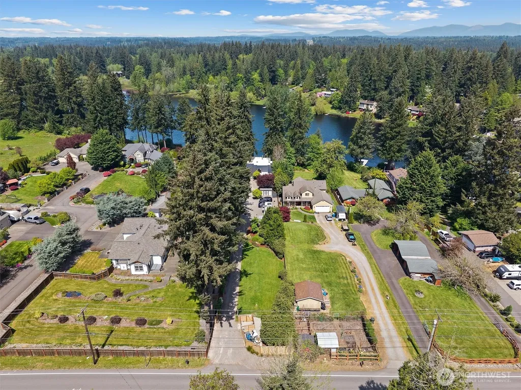 16114 SE Lake Holm Road Auburn WA 98092
