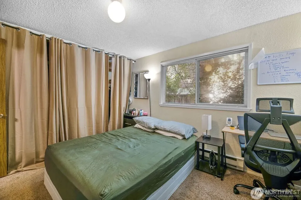 2034 14th Avenue W Seattle WA 98119