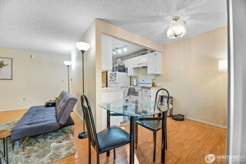 2034 14th Avenue W Seattle WA 98119