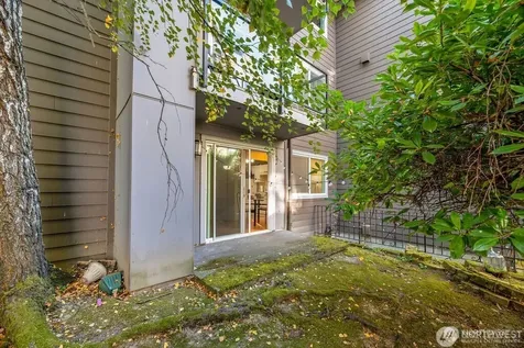 2034 14th Avenue W Seattle WA 98119