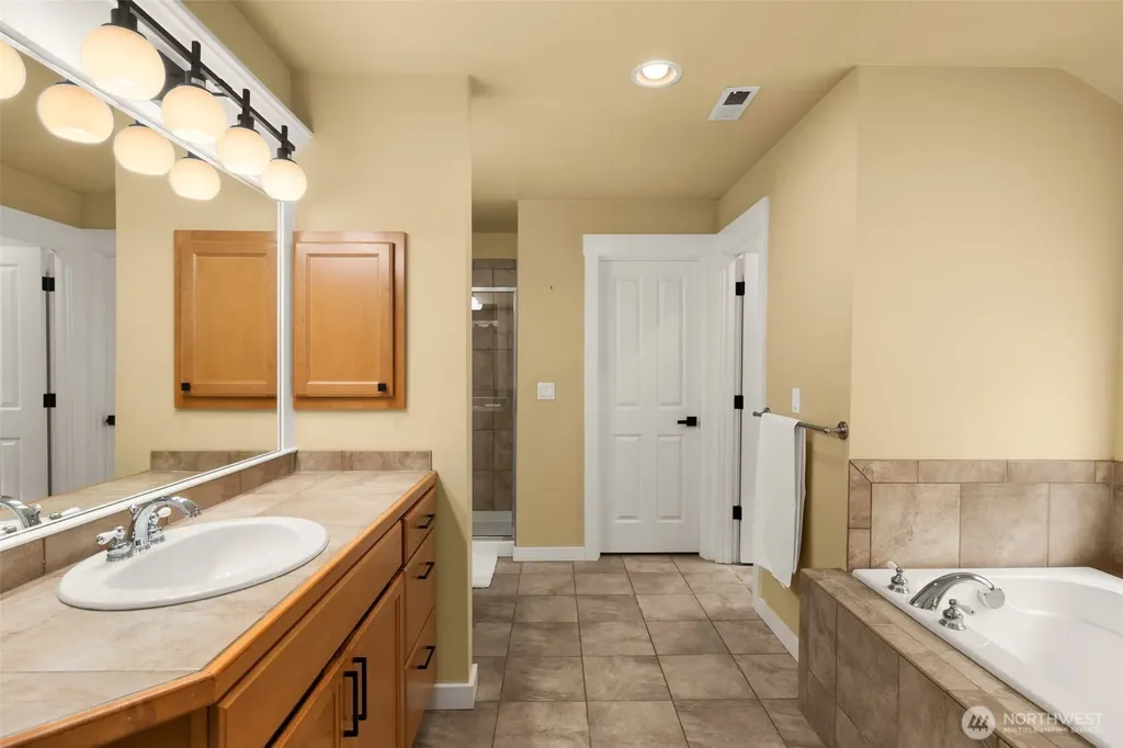 15233 273rd Drive NE Duvall WA 98019