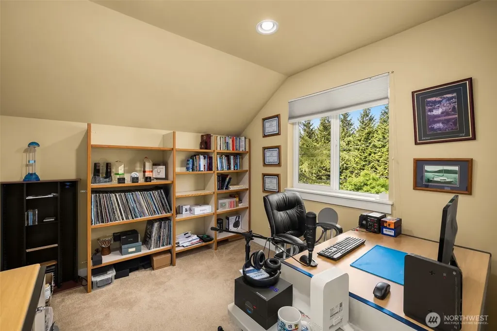 15233 273rd Drive NE Duvall WA 98019