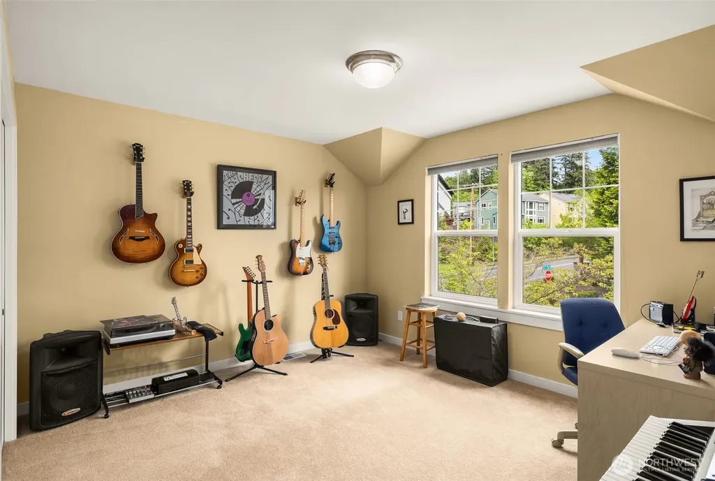 15233 273rd Drive NE Duvall WA 98019