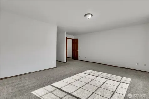 16506 88th Avenue Ct E Puyallup WA 98375