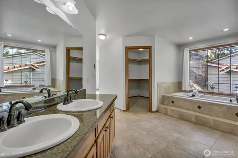 16506 88th Avenue Ct E Puyallup WA 98375