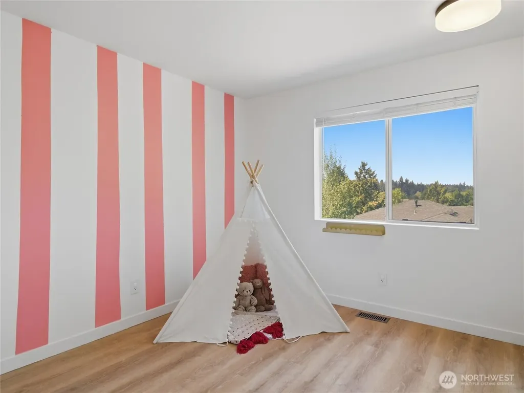 3803 Crystal Ridge Drive SE Puyallup WA 98372