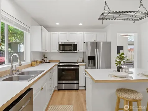 3803 Crystal Ridge Drive SE Puyallup WA 98372
